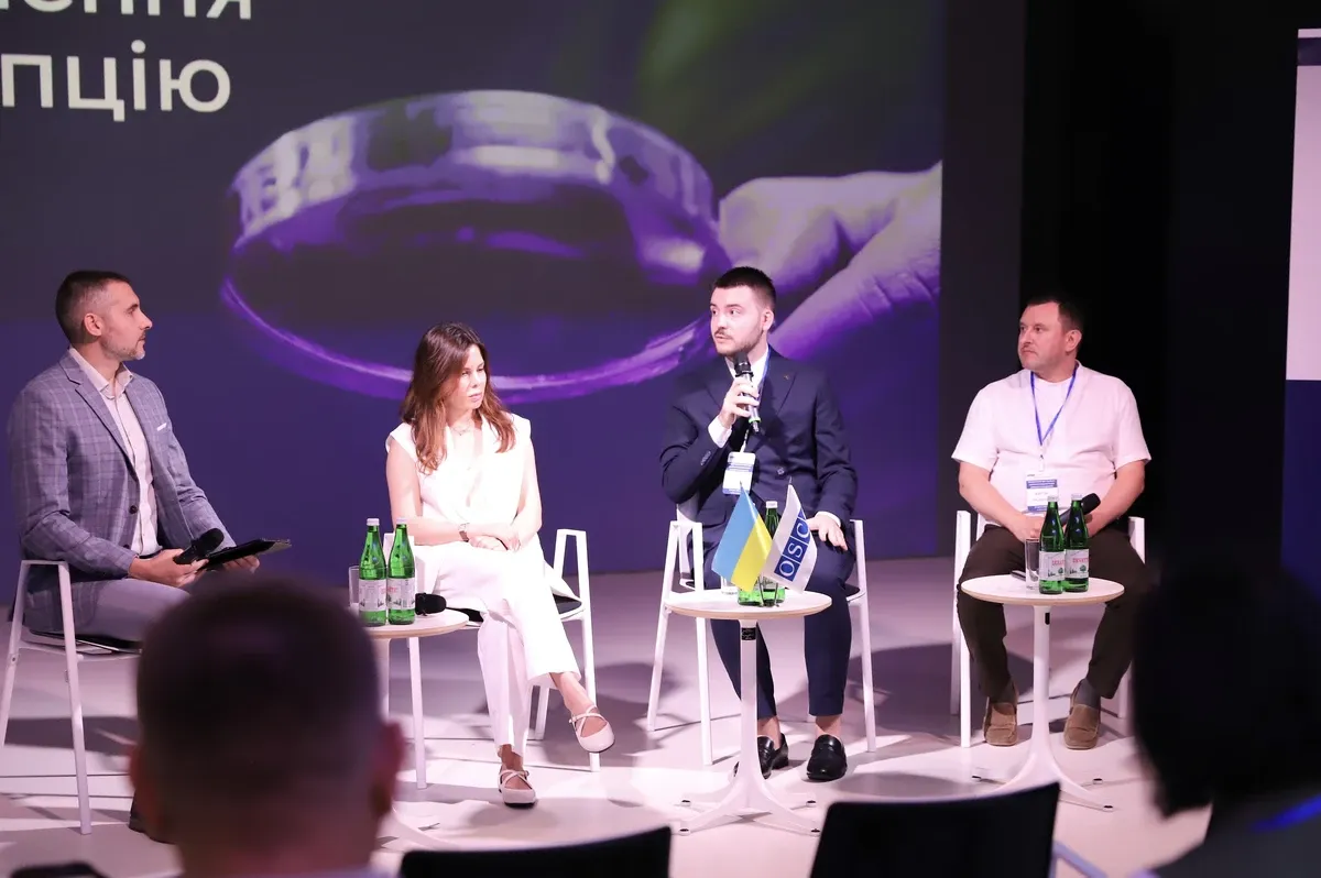 Як і куди повідомити про корупцію: НАЗК спільно з ОБСЄ презентували гайд для заявників і викривачів