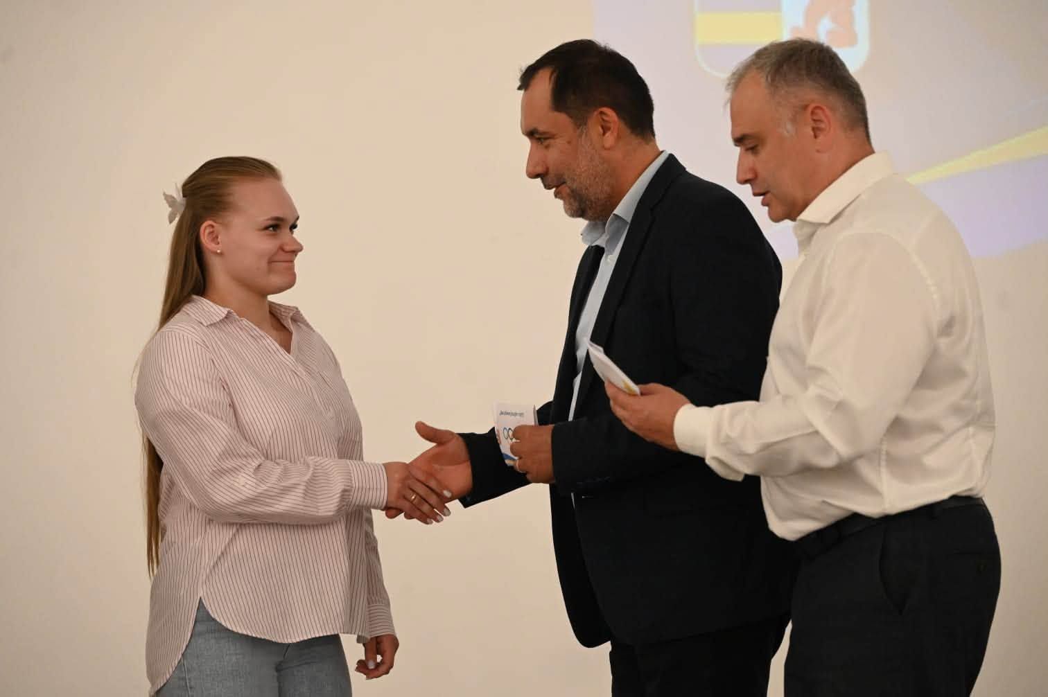 З нагоди Дня фізичної культури і спорту в Ужгороді відзначили представників спортивної спільноти краю