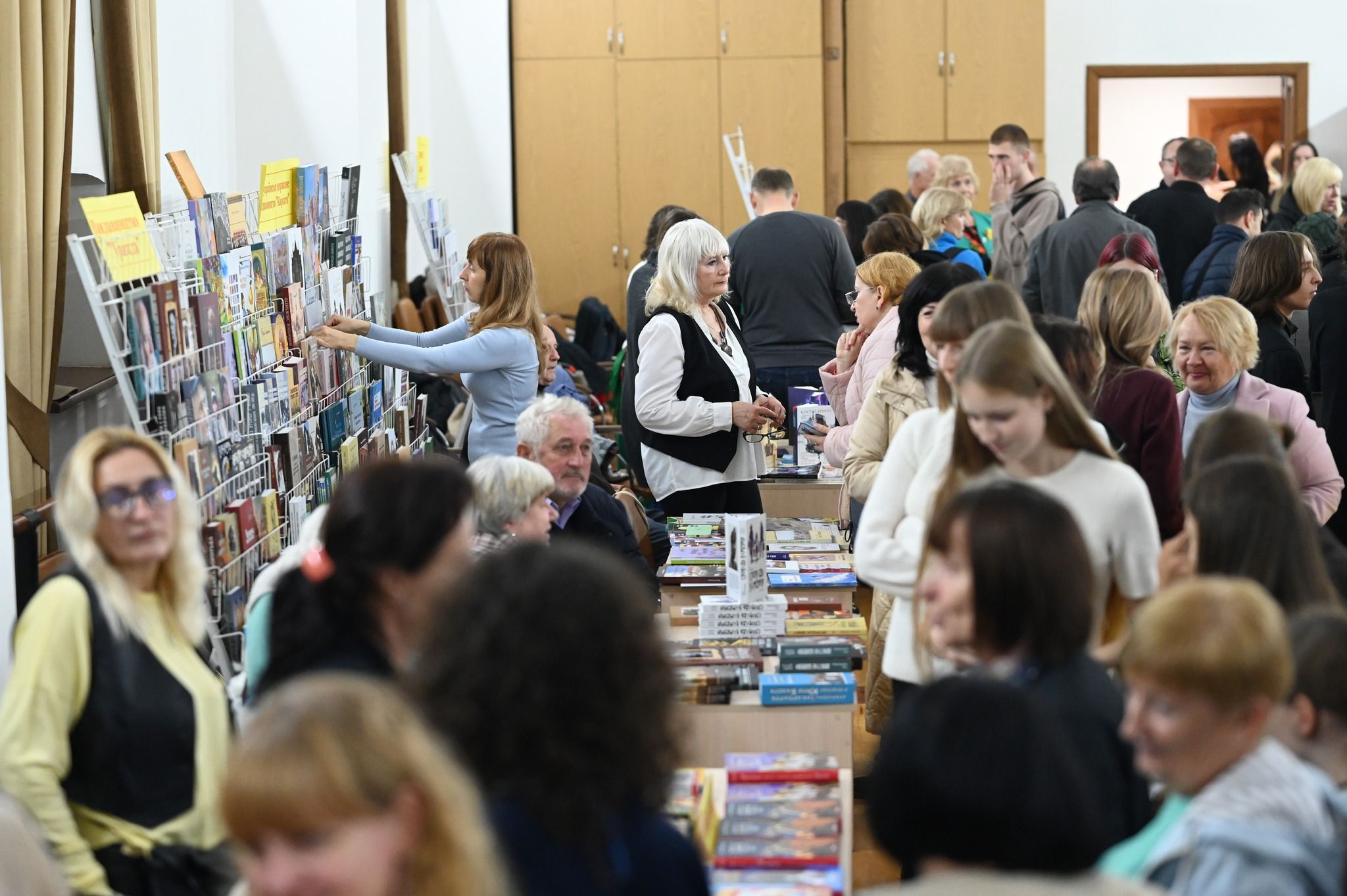 В Ужгороді розпочався 14-й «Книга-фест 2025»