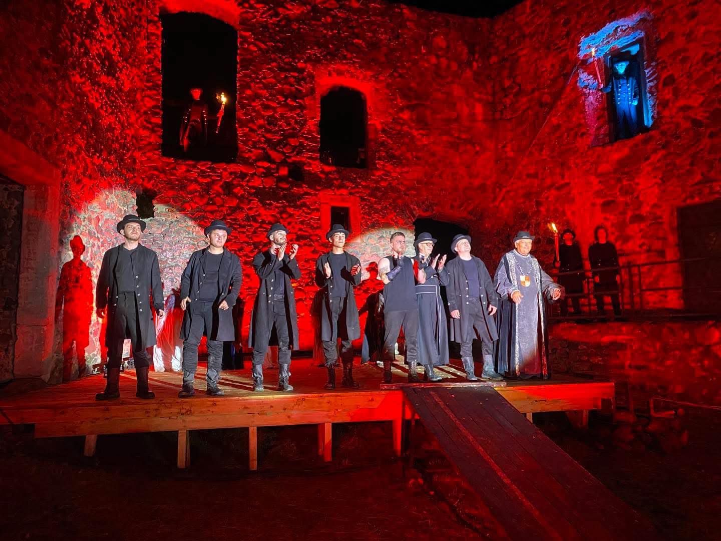 Глава держави відзначив працівників культури Закарпаття високими нагородами