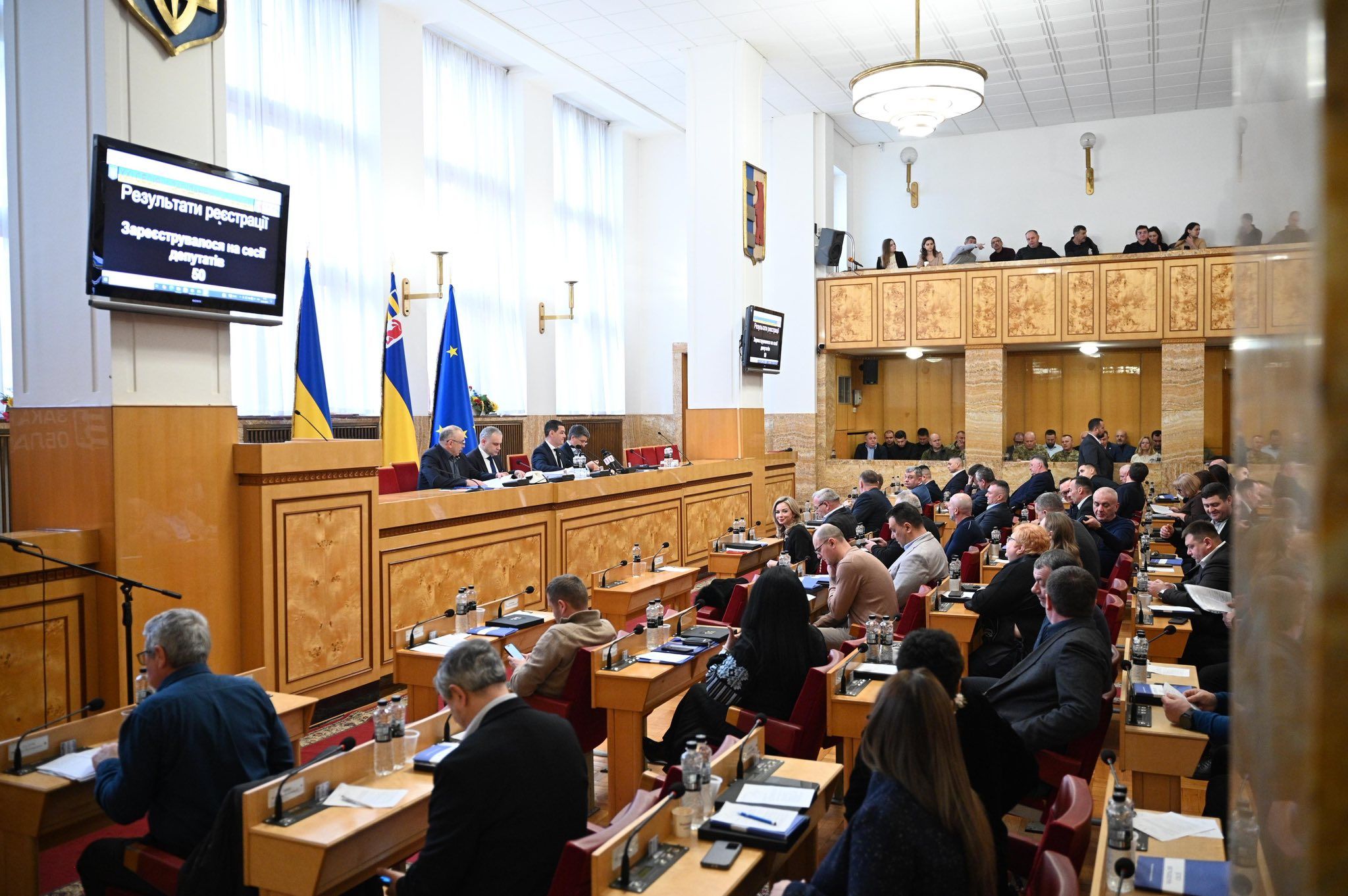 Мирослав Білецький узяв участь у першому пленарному засіданні сесії обласної ради