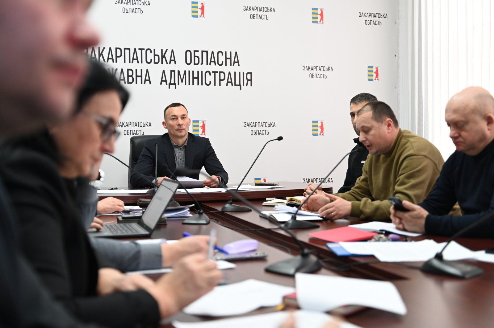 Пріоритет – безпека людей в умовах негоди: відбулося позапланове засідання регіональної комісії з питань ТЕБ та НС
