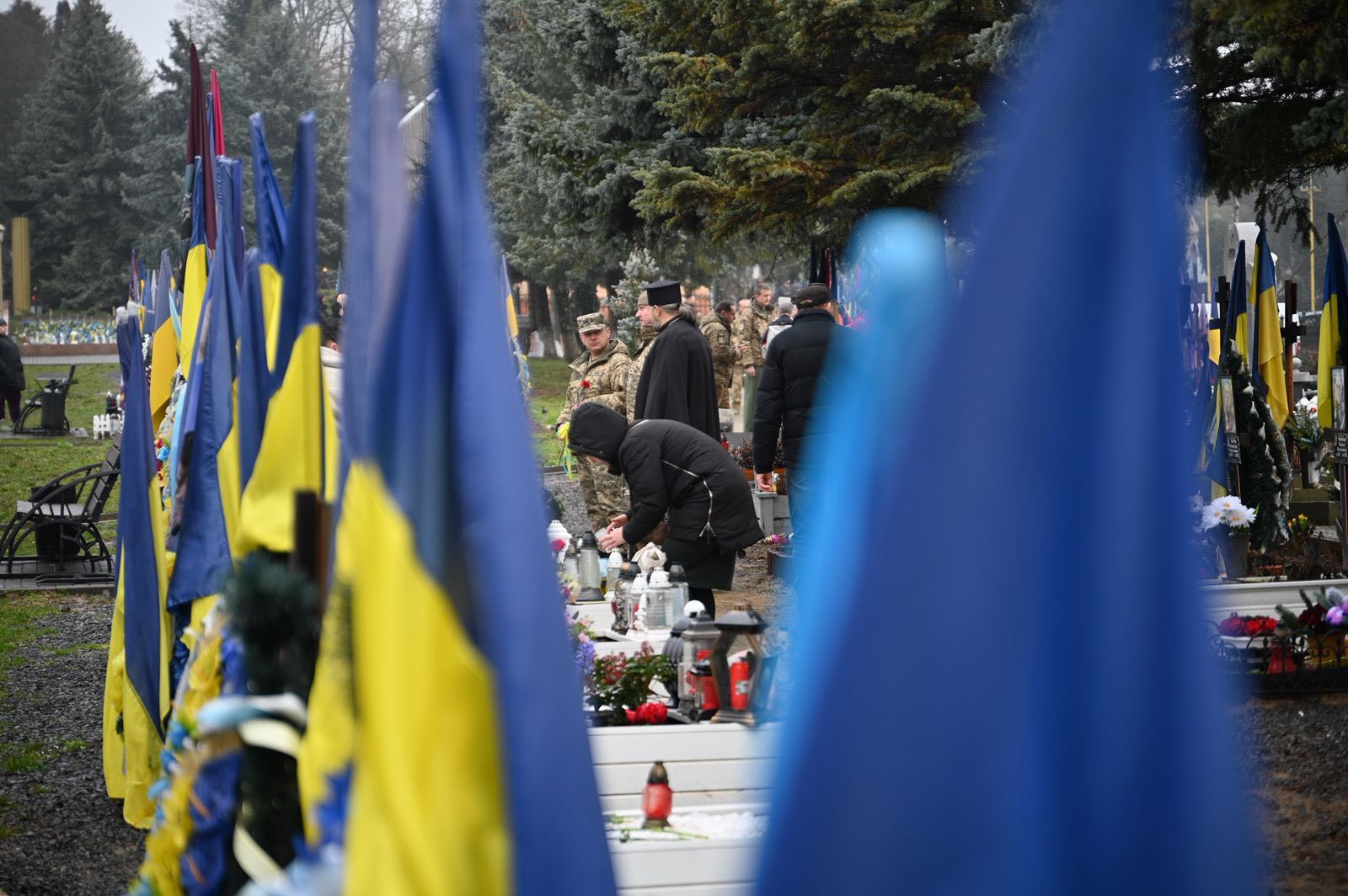 Чотири роки незламності: в Ужгороді вшанували пам'ять полеглих Героїв
