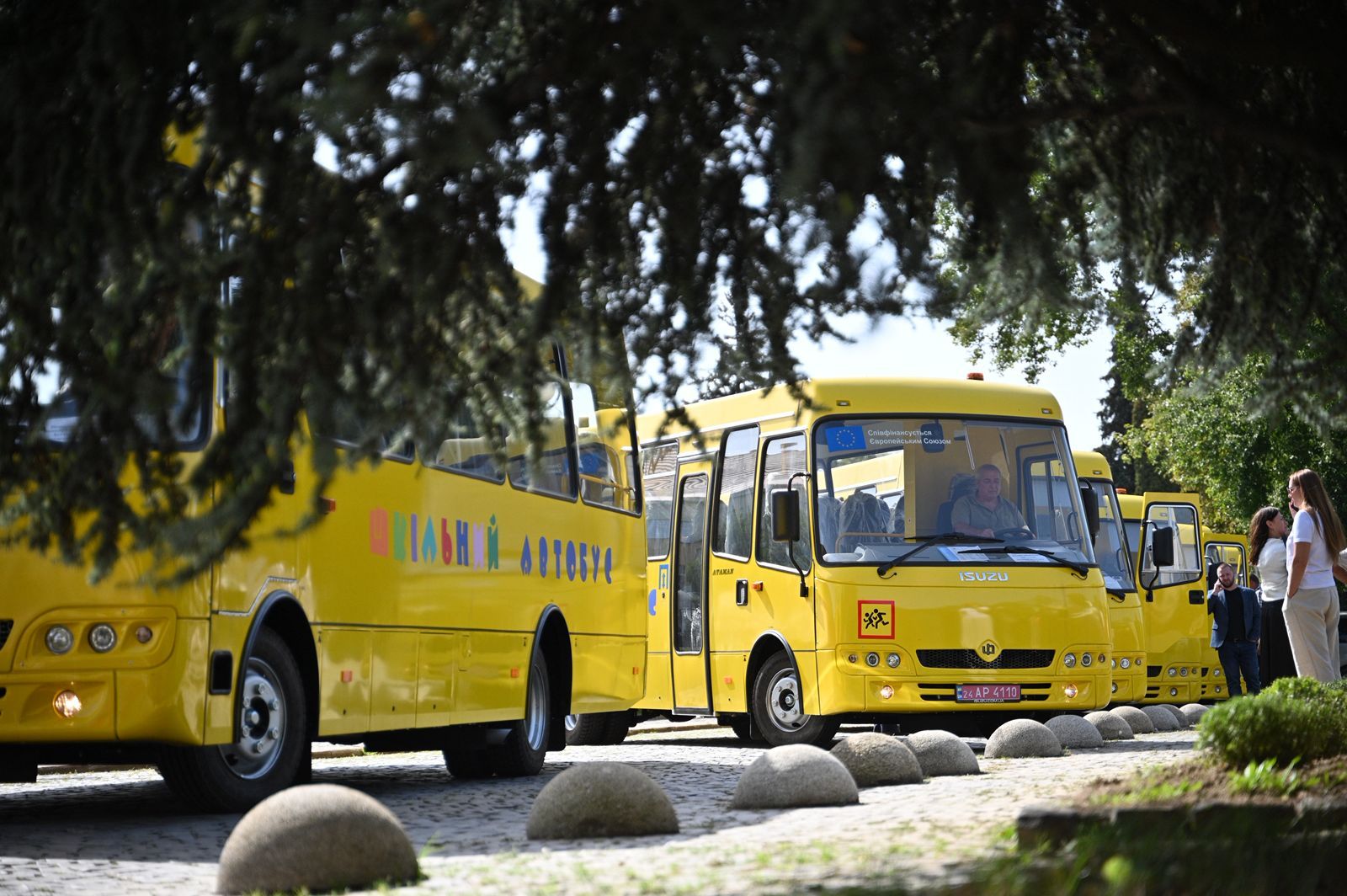 Закарпаття отримає понад 88 млн грн на придбання нових шкільних автобусів