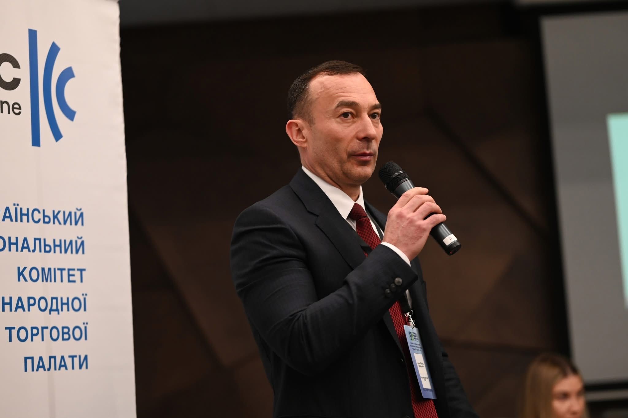 Стратегія 2026: на Ужгородщині обговорили шляхи фінансування та відновлення громад
