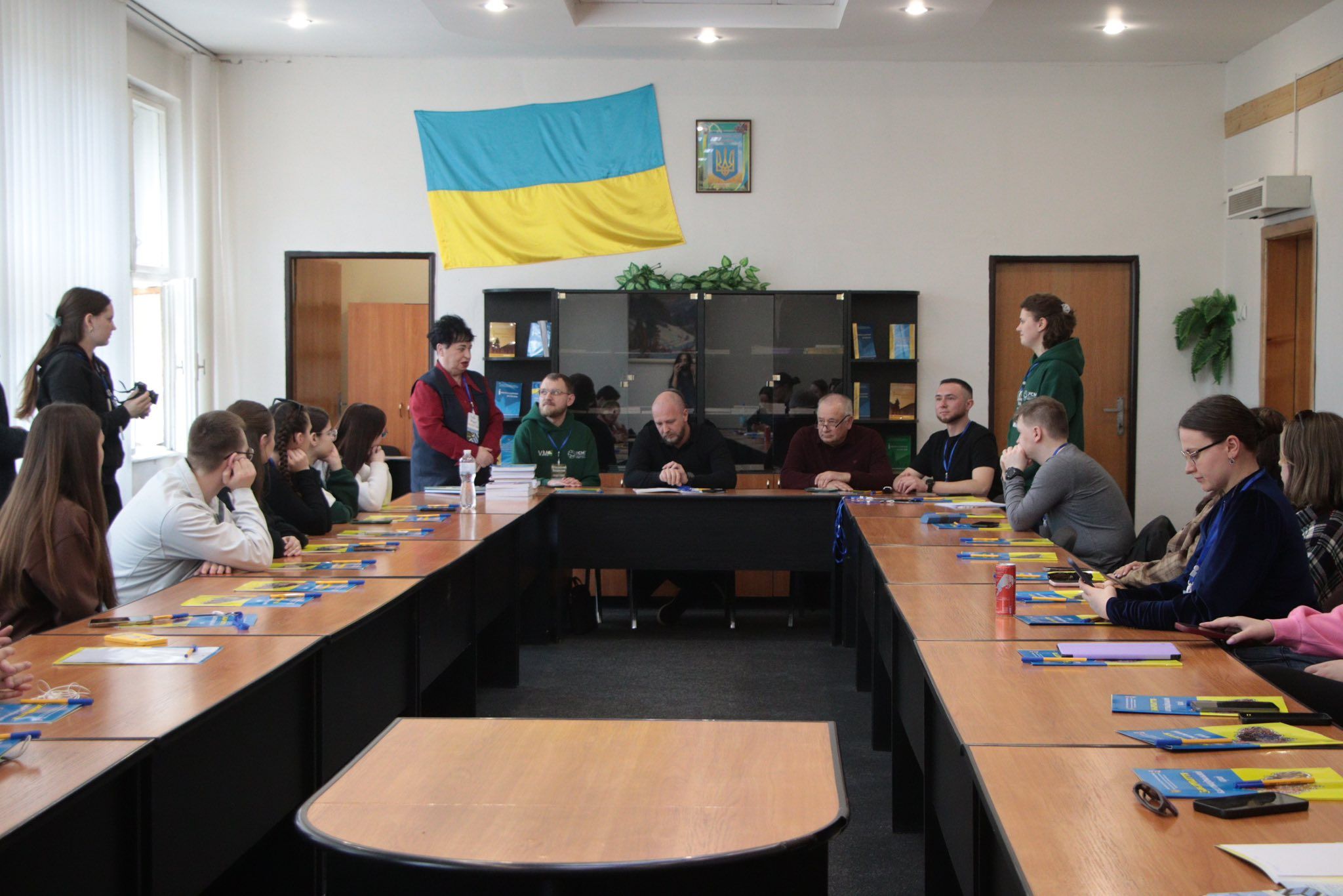 «Закарпаття по-закарпатськи»: в Ужгороді стартувала наукова школа для молодих географів України