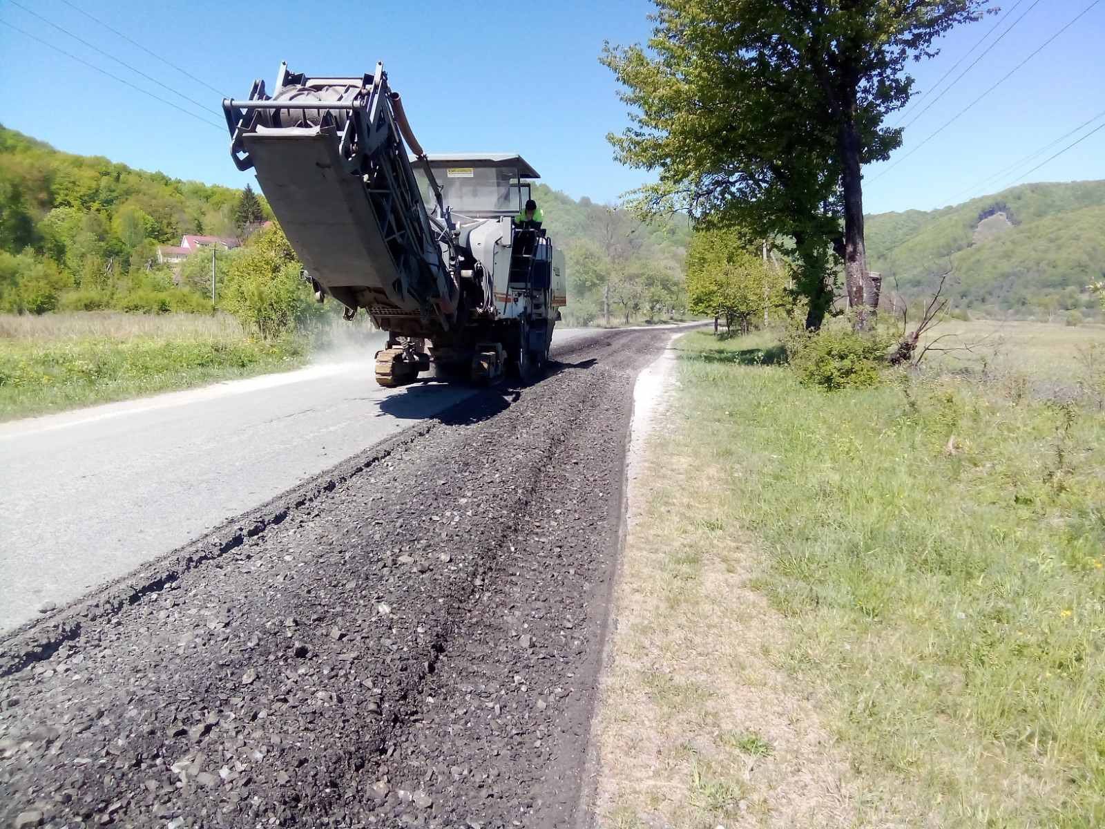 Сила єдності в дії: стартував ремонт дороги Свалява – Довге – Липча