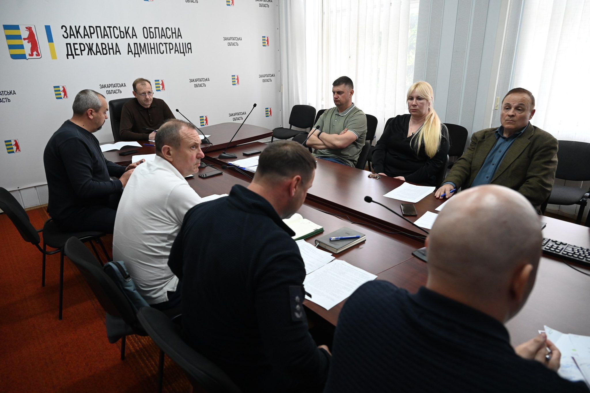 Комісія з питань ТЕБ та НС скоординувала кроки для ліквідації масштабної пожежі на Воловеччині