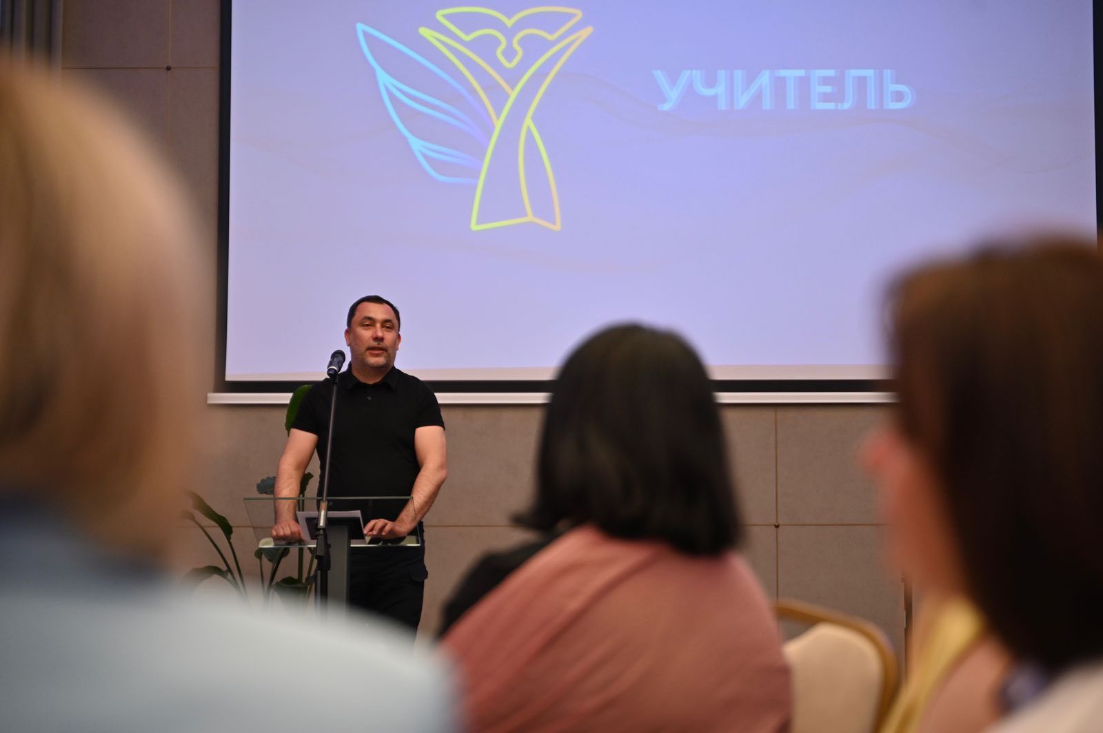 Закарпатець Іван Коперльос переміг у Всеукраїнському конкурсі «Учитель року – 2026»