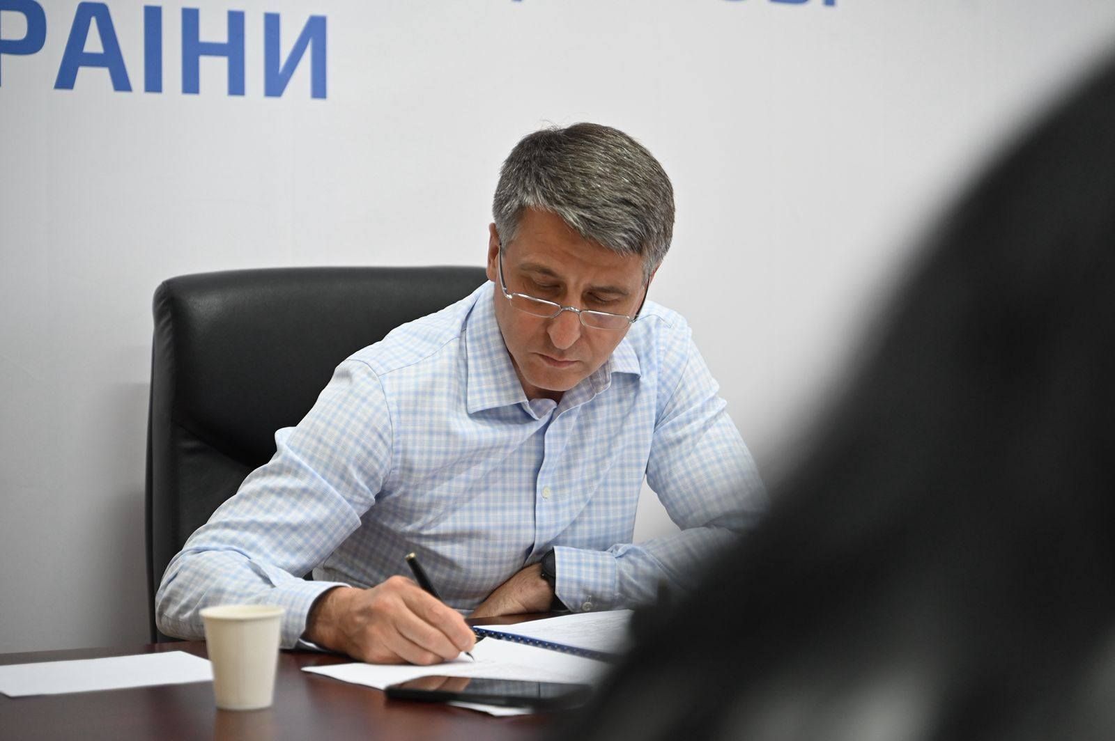 В області організовують підготовку до безкоштовного харчування для всіх школярів