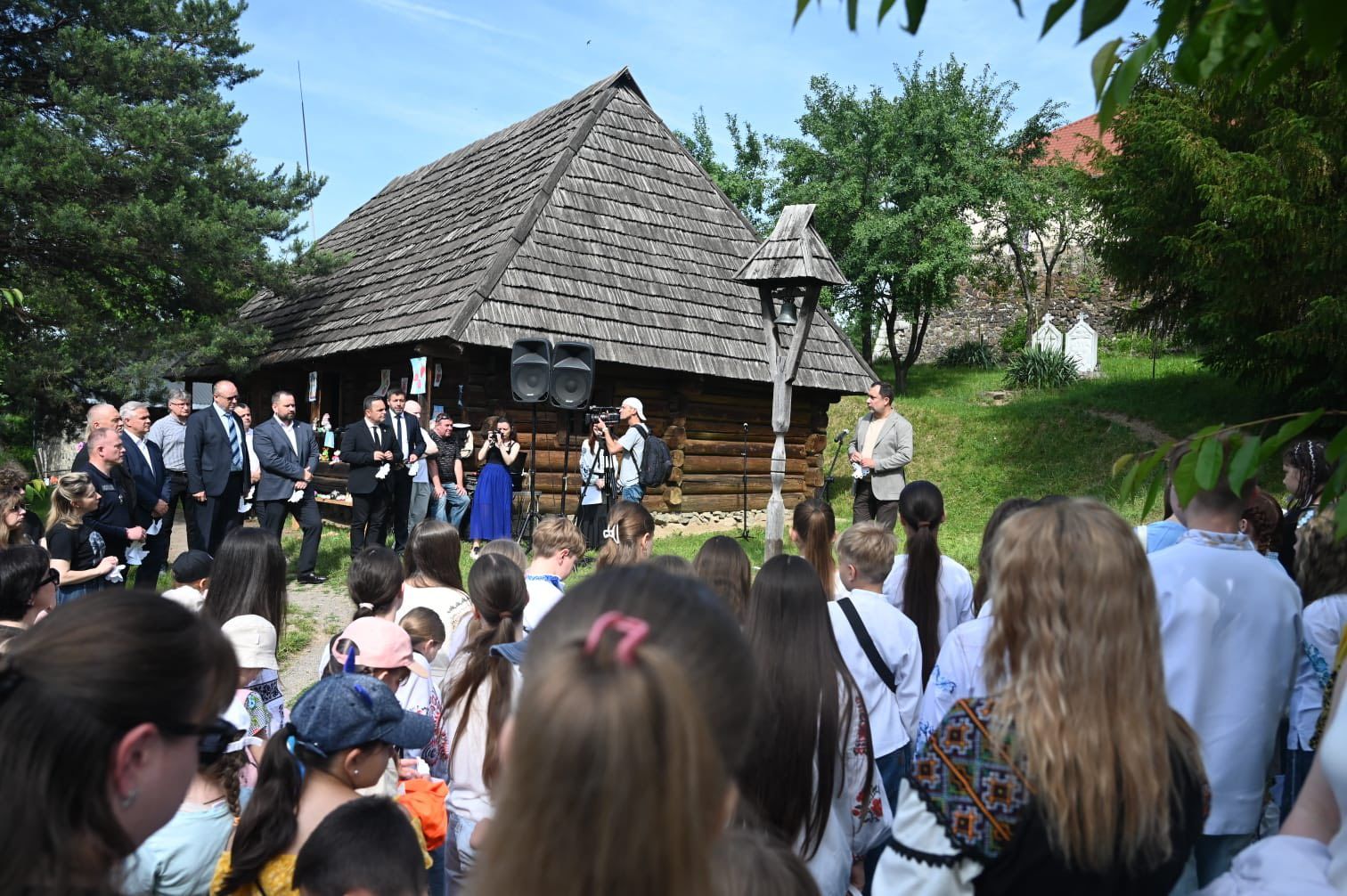 В Ужгородському скансені вшанували пам’ять дітей, які загинули через агресію РФ