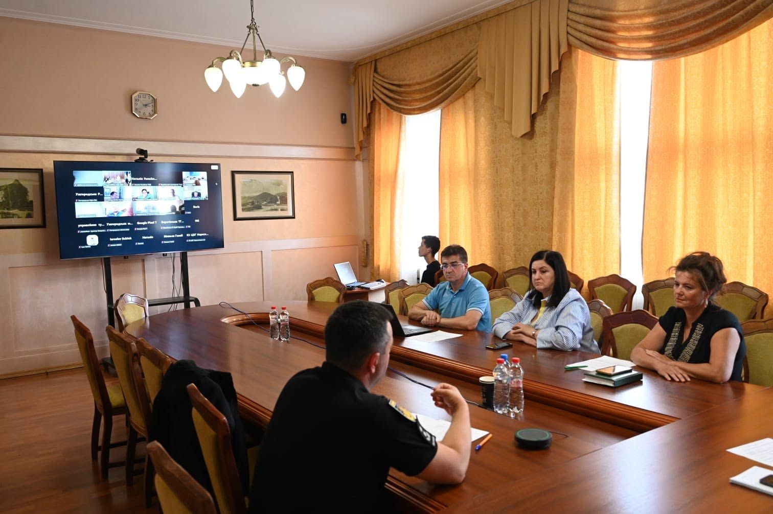 Підприємцям Закарпаття розповіли, як захистити власну справу від кіберзагроз