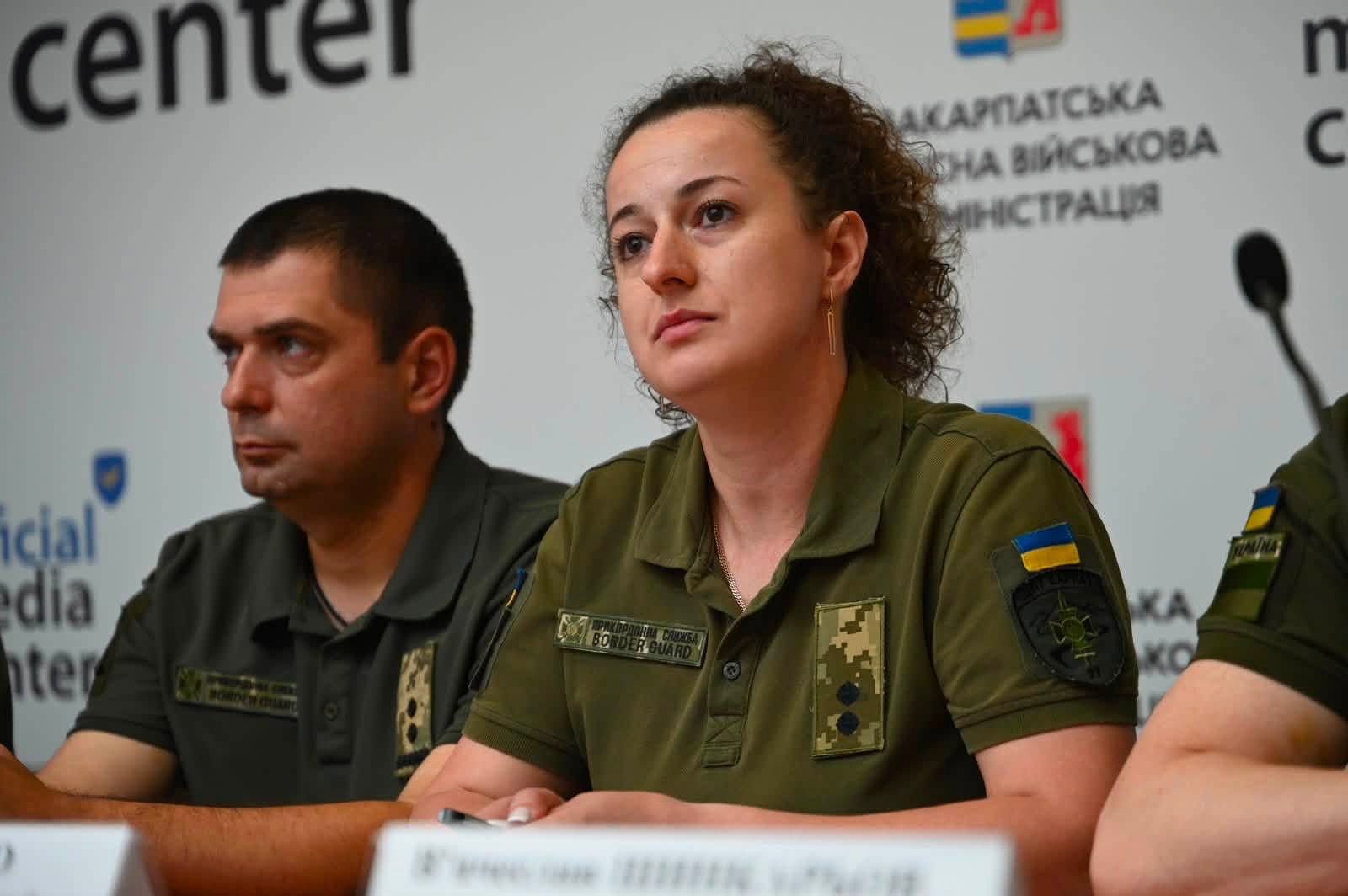 Правопорядок на кордоні, ситуація в пунктах пропуску та контрактна служба в лавах ДПСУ – брифінг прикордонників
