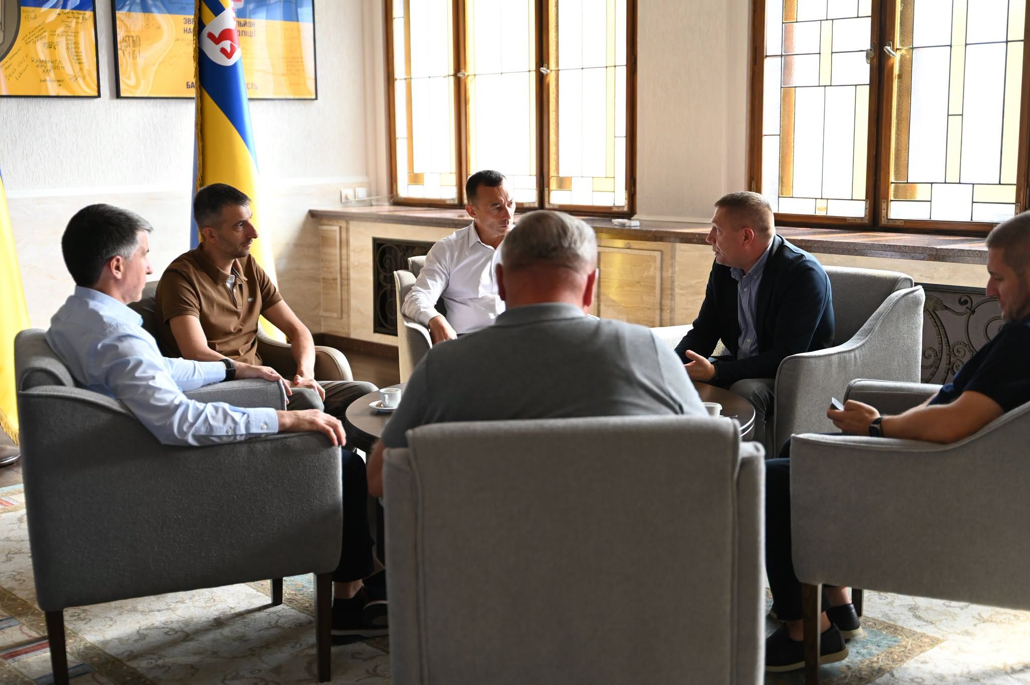 У Закарпатській ОВА обговорили посилення боротьби з джипінгом