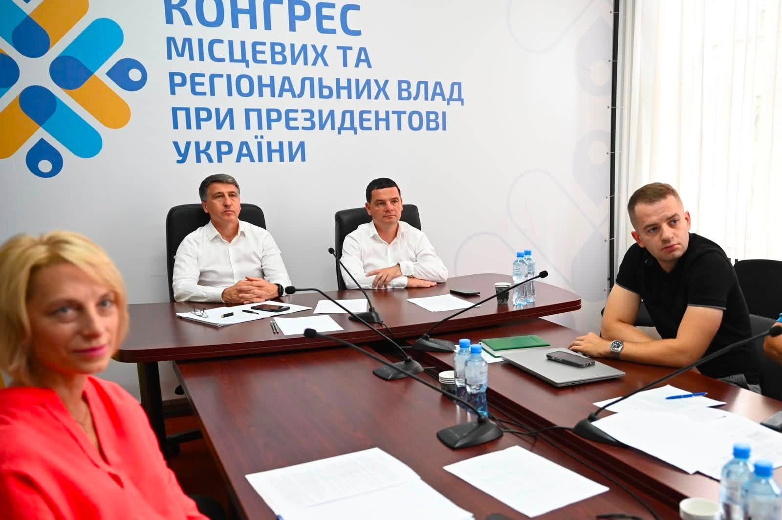 Під час «Діалогу з громадами» обговорили законодавчі ініціативи у сфері медицини та перевезень