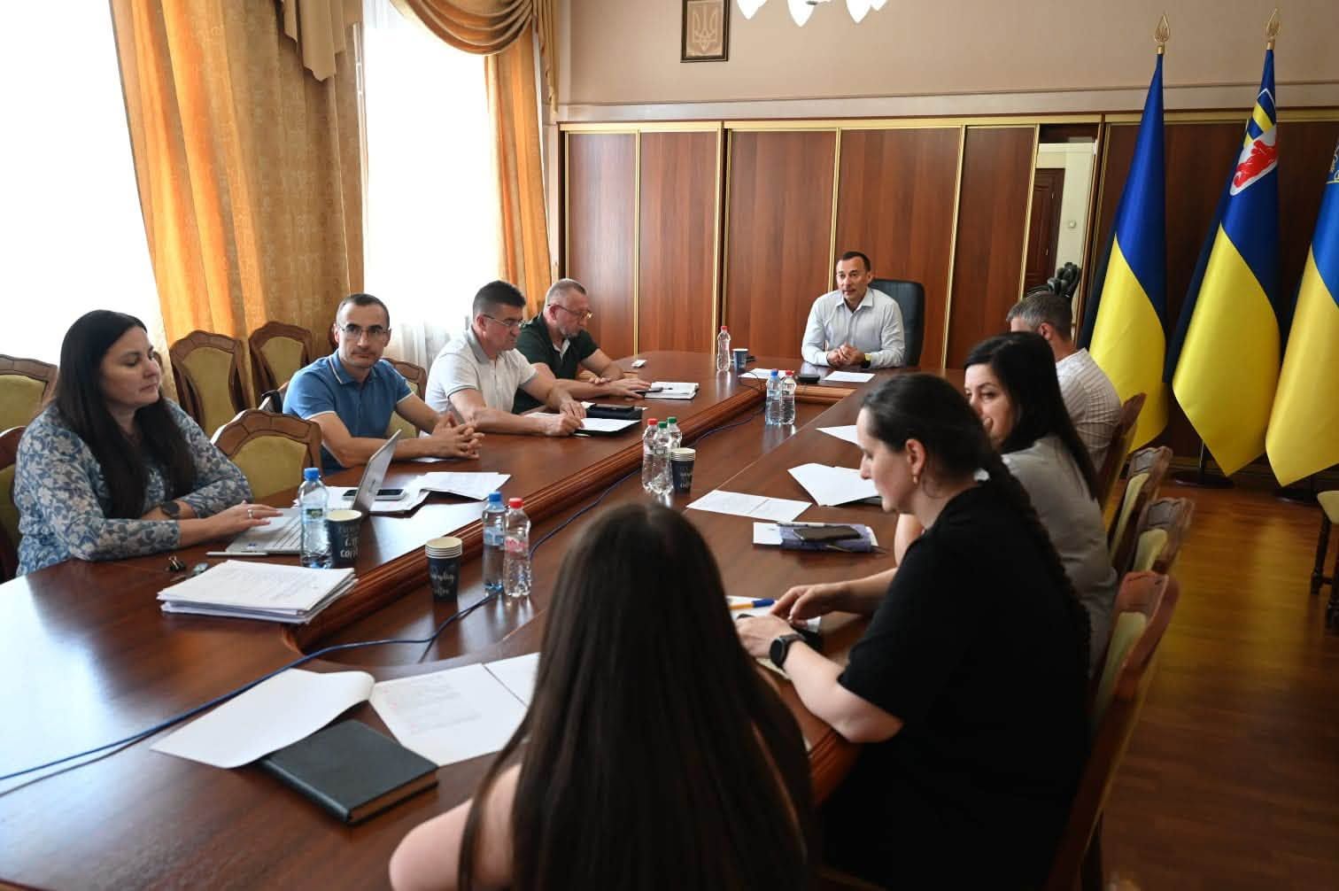 Підприємцям області роз'яснили новий порядок перепідтвердження статусу критичності та правила обліку сумісників