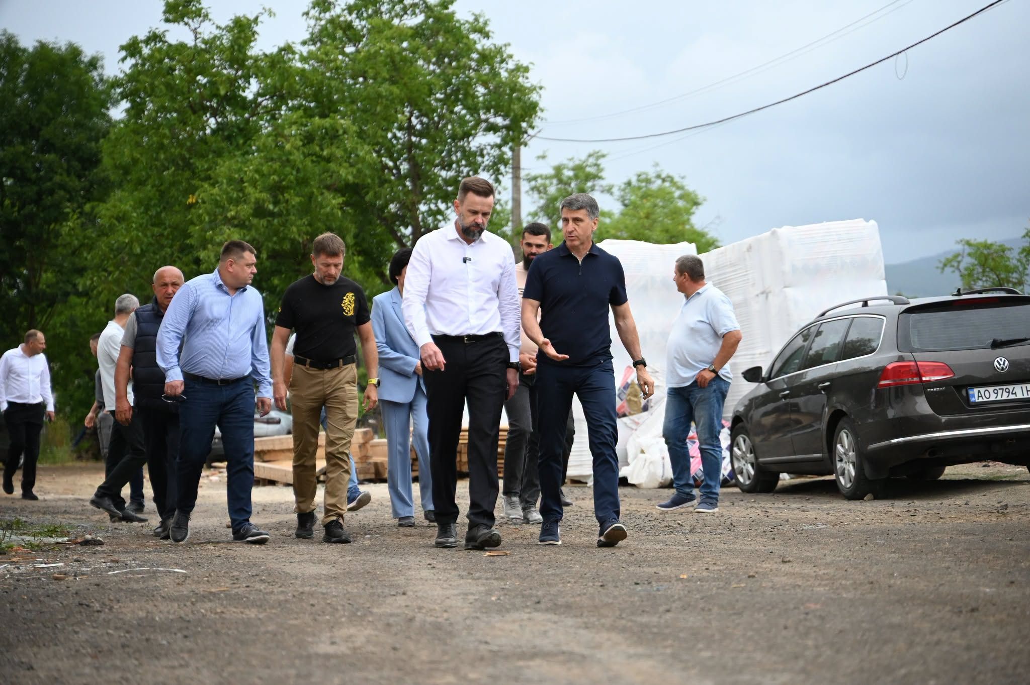 Мирослав Білецький та Віктор Микита проінспектували хід реконструкції школи в Ільниці