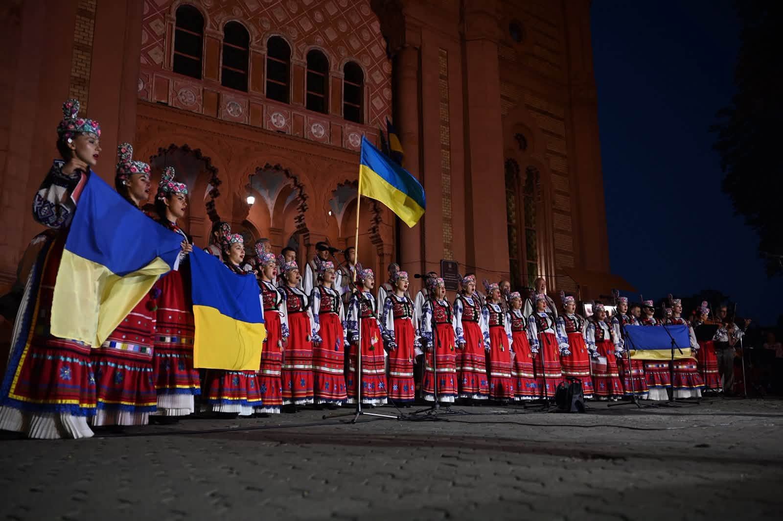 В Ужгороді світанок Дня Незалежності України зустріли традиційною «Молитвою за Україну»