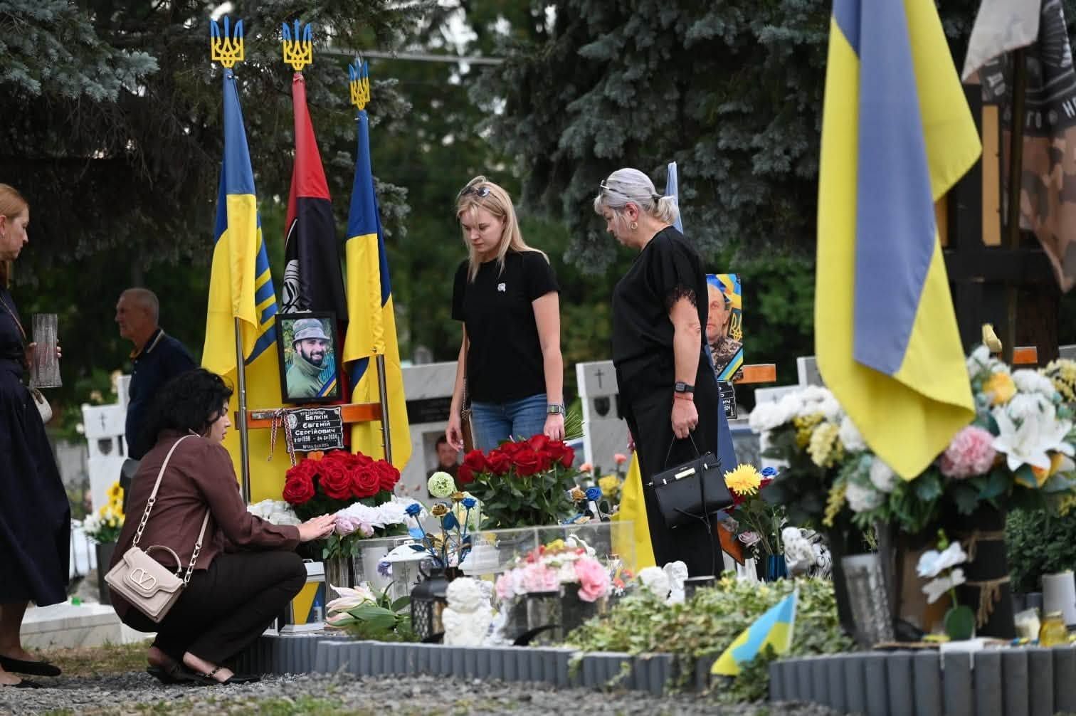 В Ужгороді вшанували День пам’яті захисників України