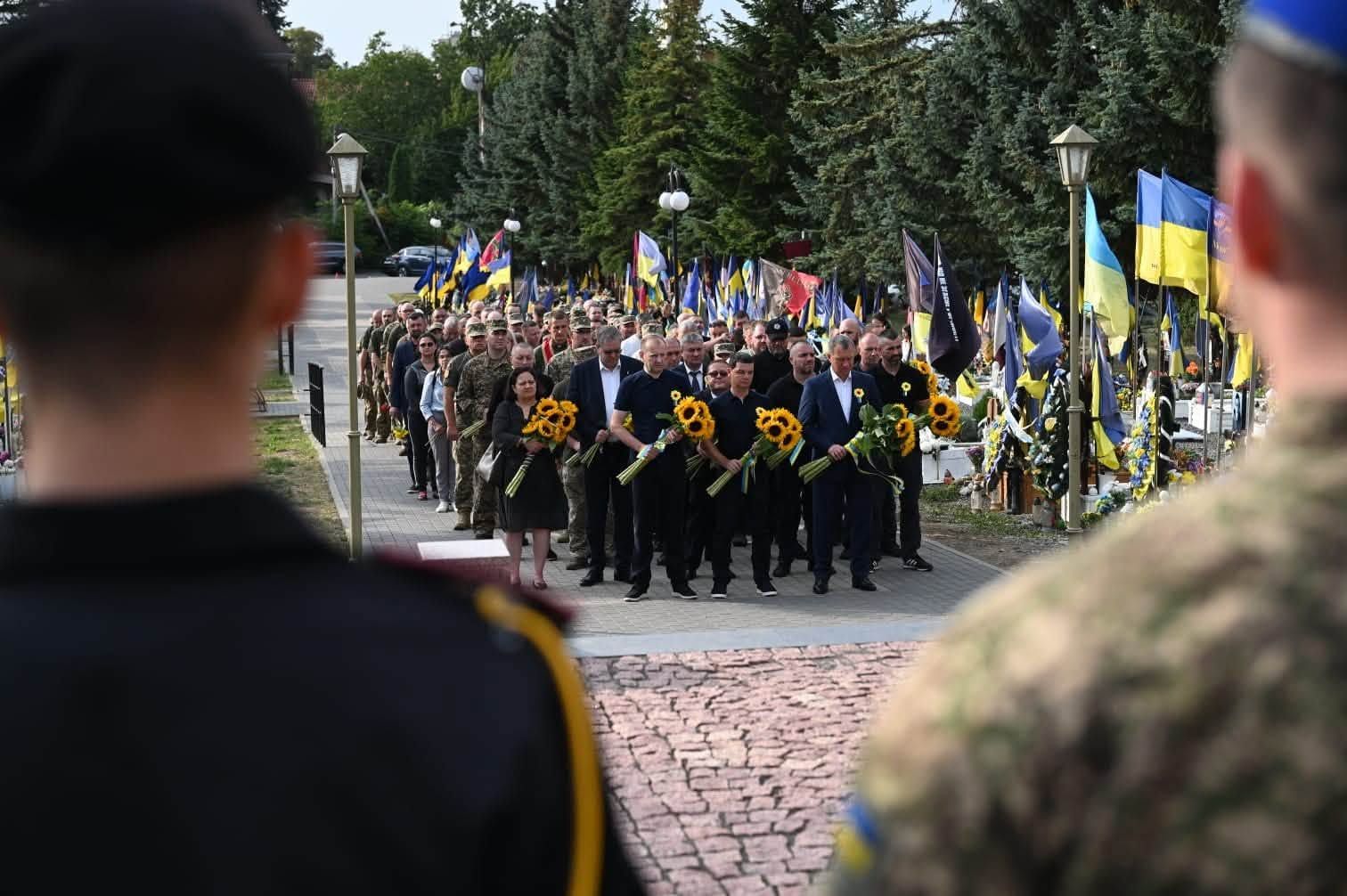 В Ужгороді вшанували День пам’яті захисників України