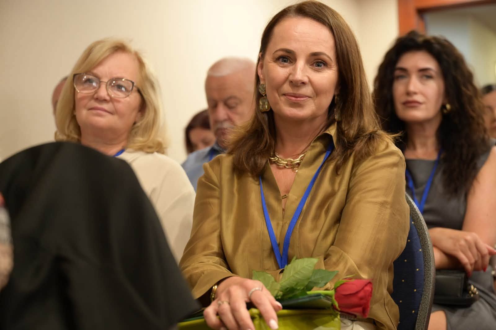В Ужгороді з нагоди Дня нотаріату відзначили провідних фахівців галузі