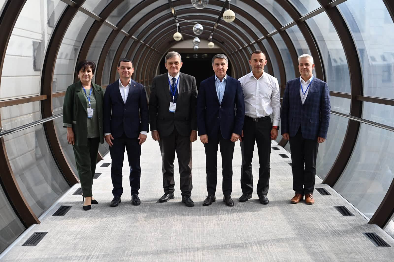 Керівництво Закарпаття та комітату Саболч Сатмар Берег обговорило розбудову прикордонної та велоінфраструктури