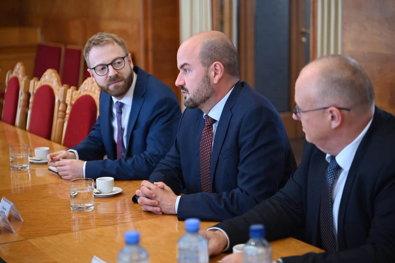  Очільник Закарпаття зустрівся із заступником голови Нацради Словаччини  