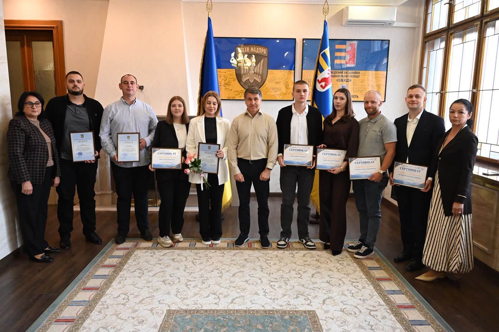 Мирослав Білецький вручив відзнаки молодіжним лідерам Закарпаття
