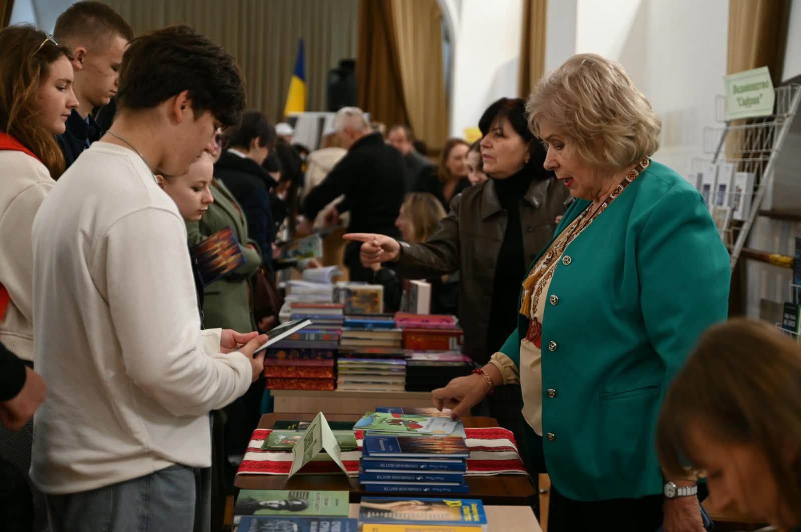 В Ужгороді відбувся масштабний «Книга-фесті 2026»