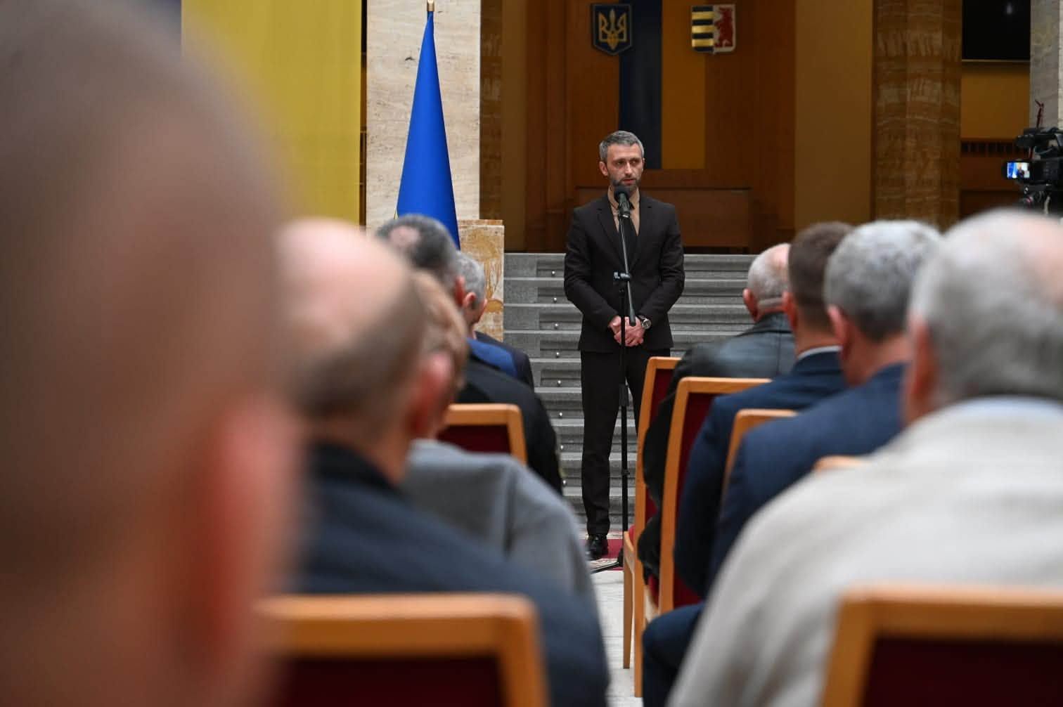 У Закарпатській ОВА відбулися урочистості до Дня автомобіліста і дорожника