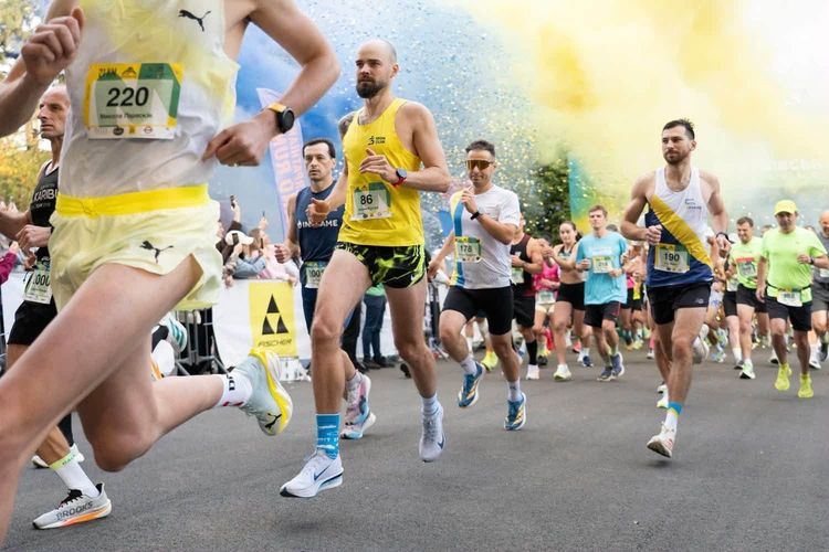 Мукачівський півмарафон об’єднав близько 800 учасників з різних регіонів країни