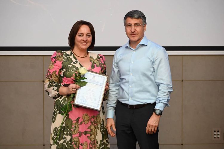 Керівництво краю привітало освітян із професійним святом та вручило високі відзнаки