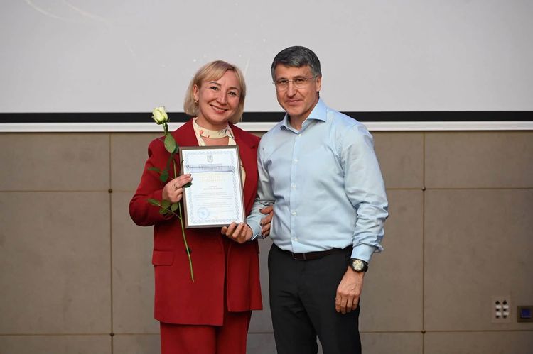 Керівництво краю привітало освітян із професійним святом та вручило високі відзнаки