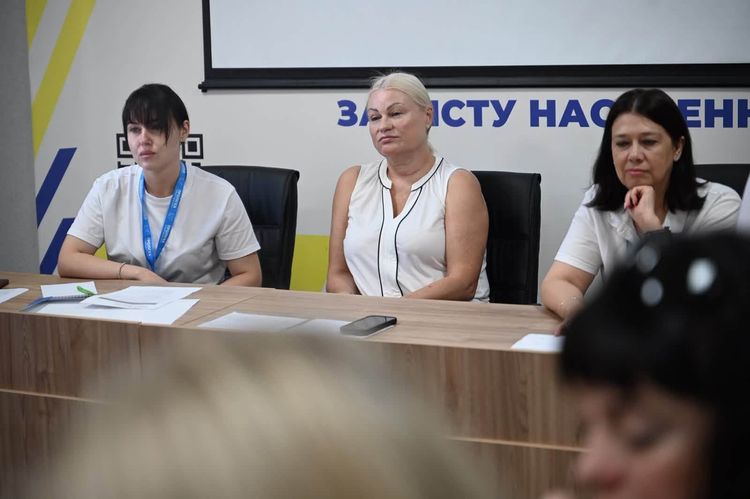 Понад 50 евакуаційних поїздів та організованих груп прийняло Закарпаття від початку повномасштабної війни