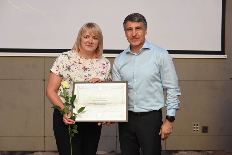 Керівництво краю привітало освітян із професійним святом та вручило високі відзнаки