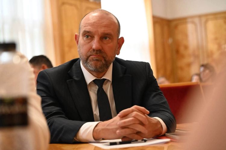 Від закону до практики: на Закарпатті обговорили розвиток наставництва для дітей і молоді