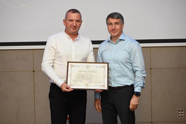 Керівництво краю привітало освітян із професійним святом та вручило високі відзнаки