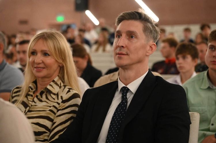 З нагоди Дня фізичної культури і спорту в Ужгороді відзначили представників спортивної спільноти краю