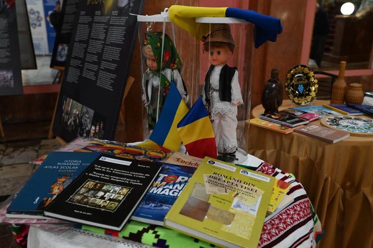На Закарпатті відзначили лідерів нацспільнот та активних діячів, які зміцнюють міжнаціональну єдність в Україні