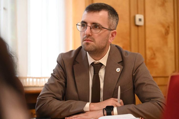 Від закону до практики: на Закарпатті обговорили розвиток наставництва для дітей і молоді