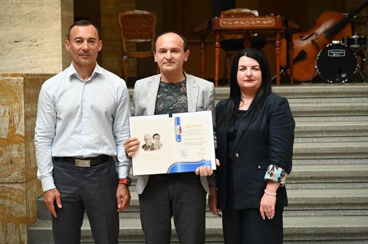 На Закарпатті відзначили лауреатів обласних премій у галузі літератури і мистецтва за 2025 рік