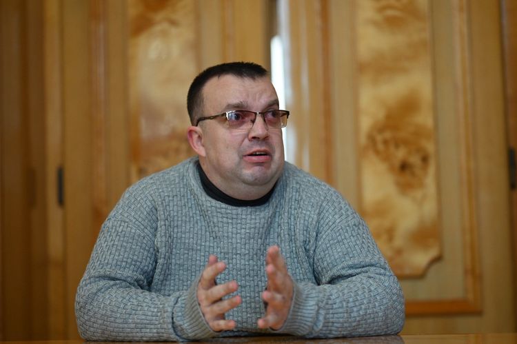  Учасник круглого столу щодо соціального захисту осіб з інвалідністю
