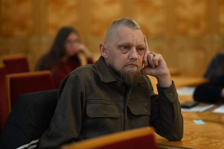  Учасник круглого столу щодо соціального захисту осіб з інвалідністю