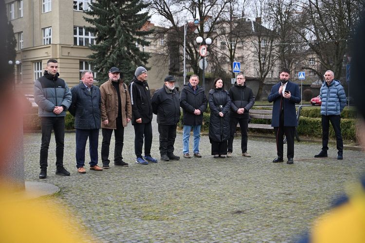 В Ужгороді підняли олімпійський прапор з нагоди відкриття Зимових Олімпійських ігор-2026 в Італії