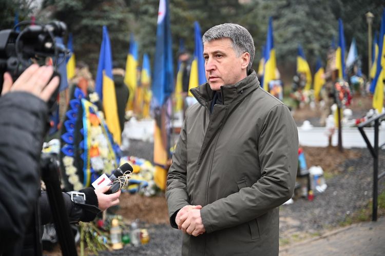 Чотири роки незламності: в Ужгороді вшанували пам'ять полеглих Героїв