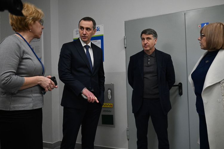 Мирослав Білецький та Віктор Ляшко відвідали медзаклади Закарпаття