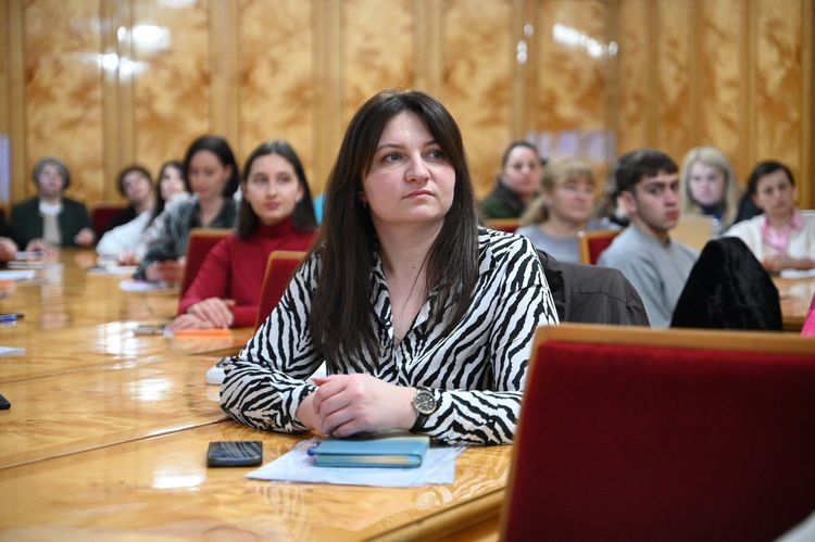 В Ужгороді презентували грантові можливості від Українського молодіжного фонду