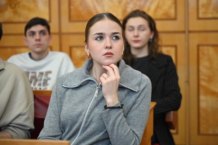 В Ужгороді презентували грантові можливості від Українського молодіжного фонду