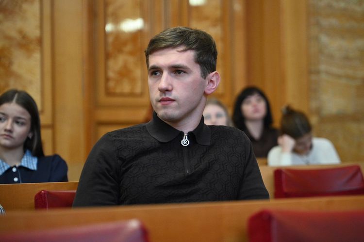 В Ужгороді презентували грантові можливості від Українського молодіжного фонду