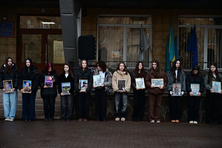 У закладах освіти Закарпаття підіймають Прапори Надії